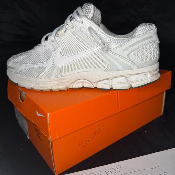 Nike Vomero 5 “Vast Grey” Size 10.5 Men - Picture 7 of 8